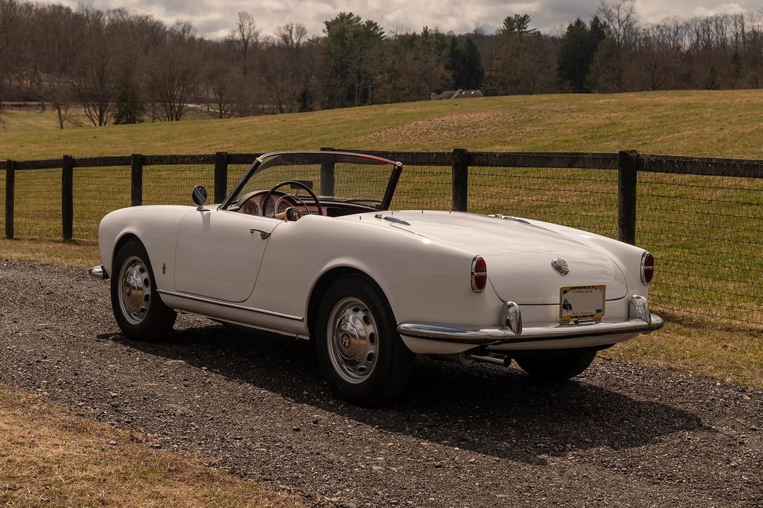 1959 Alfa Romeo 1300 Giulietta Spider Normale/Veloce