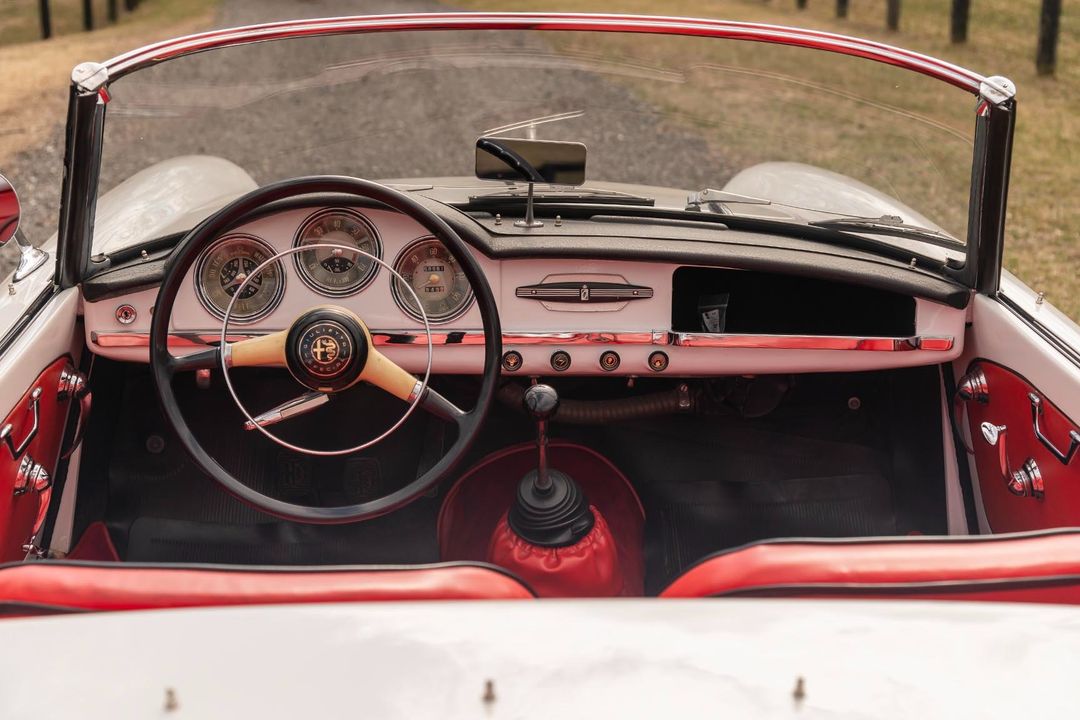 1959 Alfa Romeo 1300 Giulietta Spider Normale/Veloce