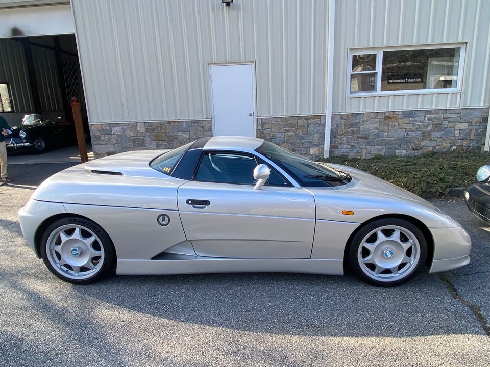 1995 DeTomaso Guara