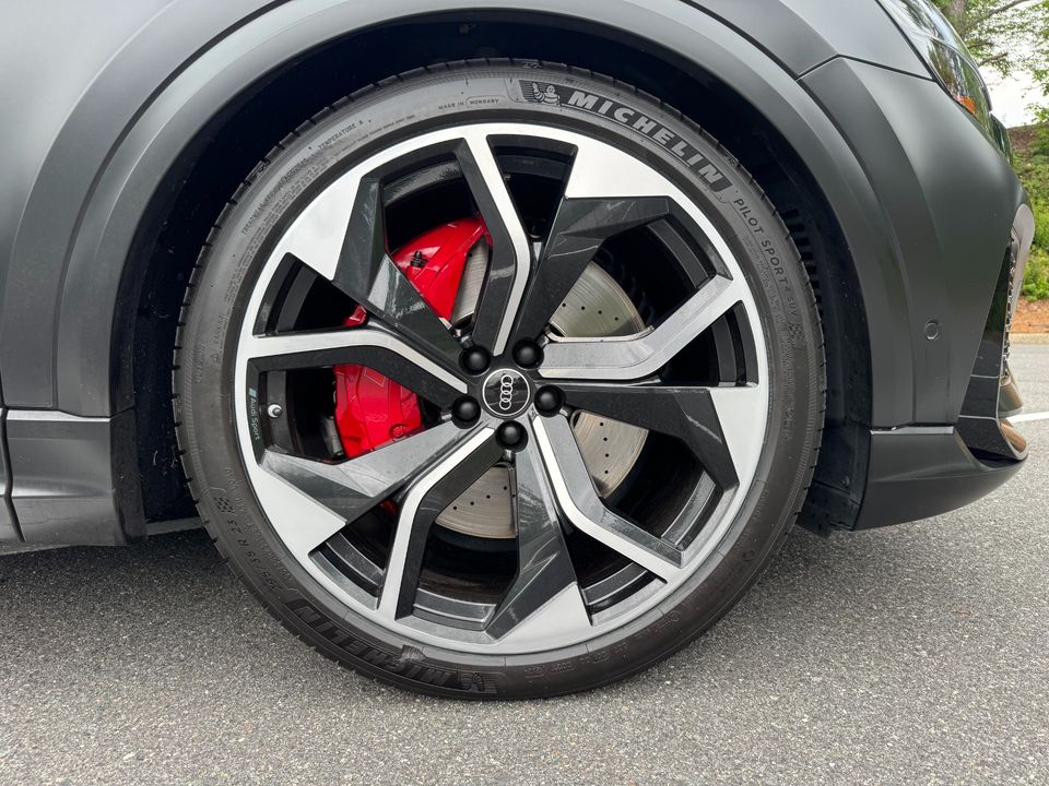 2022 Audi RS Q8