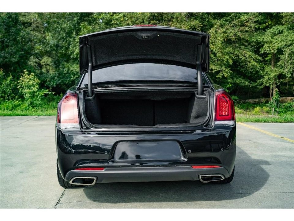 2021 Chrysler 300