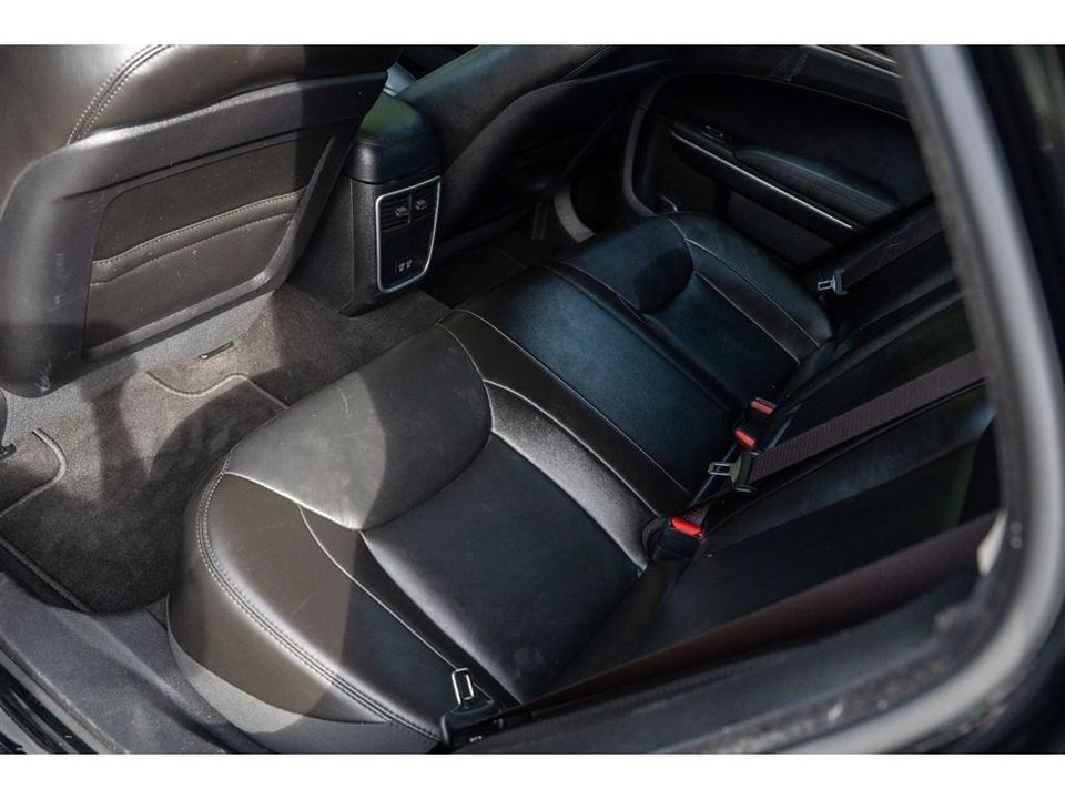 2021 Chrysler 300
