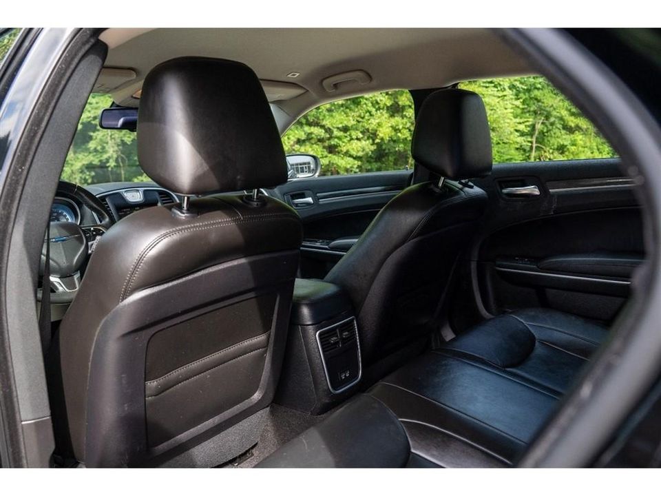 2021 Chrysler 300