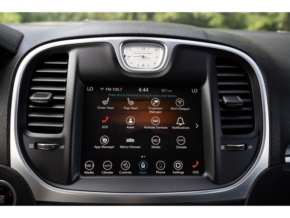 2021 Chrysler 300