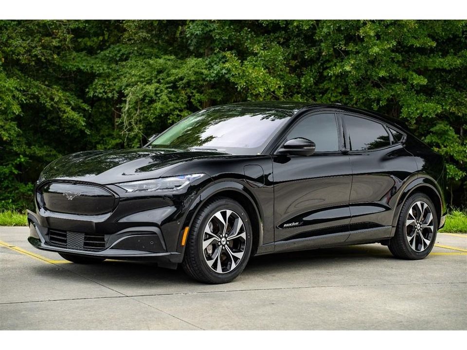 2022 Ford Mustang Mach-E
