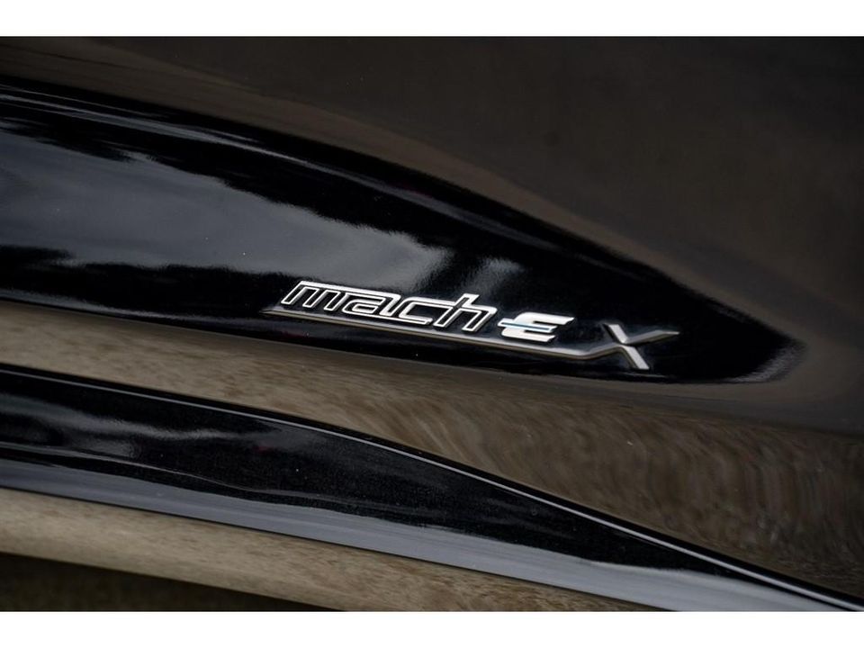 2022 Ford Mustang Mach-E
