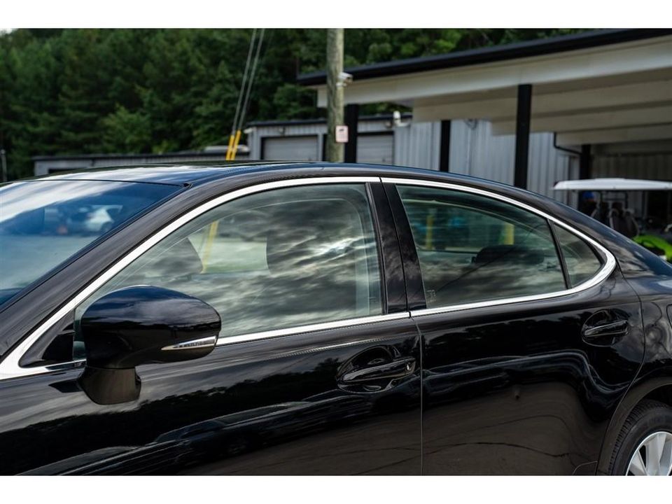 2013 Lexus ES 300h