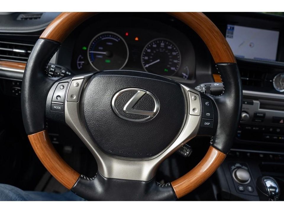 2013 Lexus ES 300h