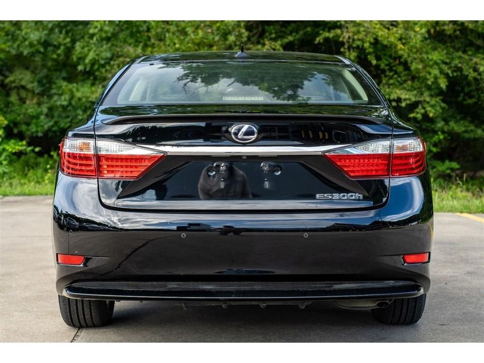 2013 Lexus ES 300h