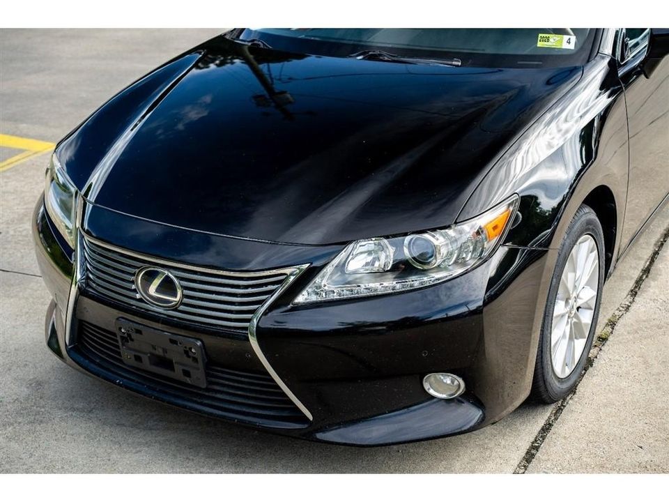 2013 Lexus ES 300h