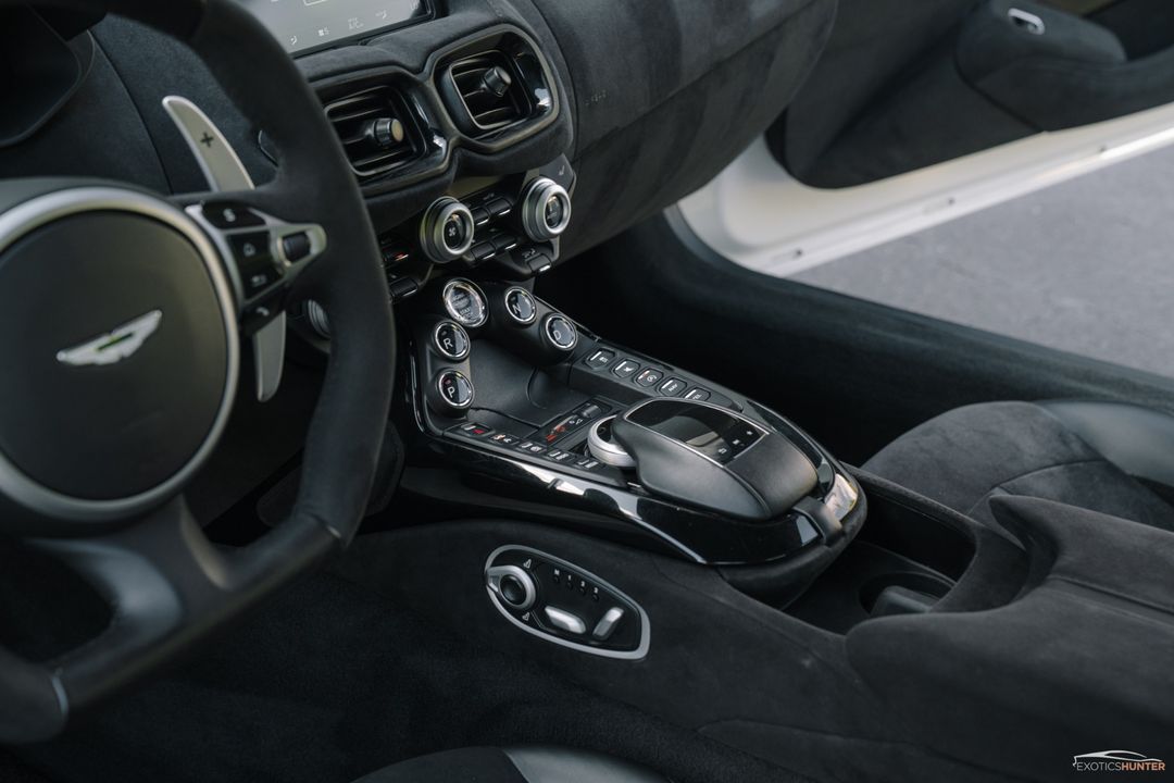 2020 Aston Martin Vantage