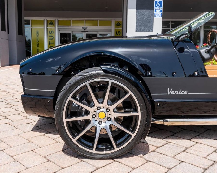 2022 Vanderhall Venice