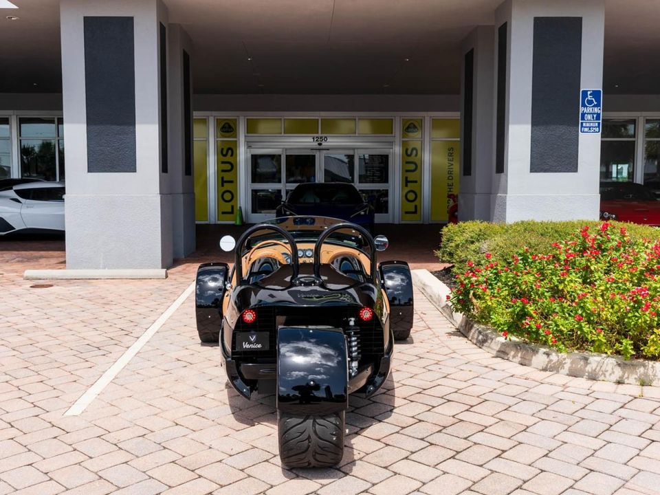 2022 Vanderhall Venice