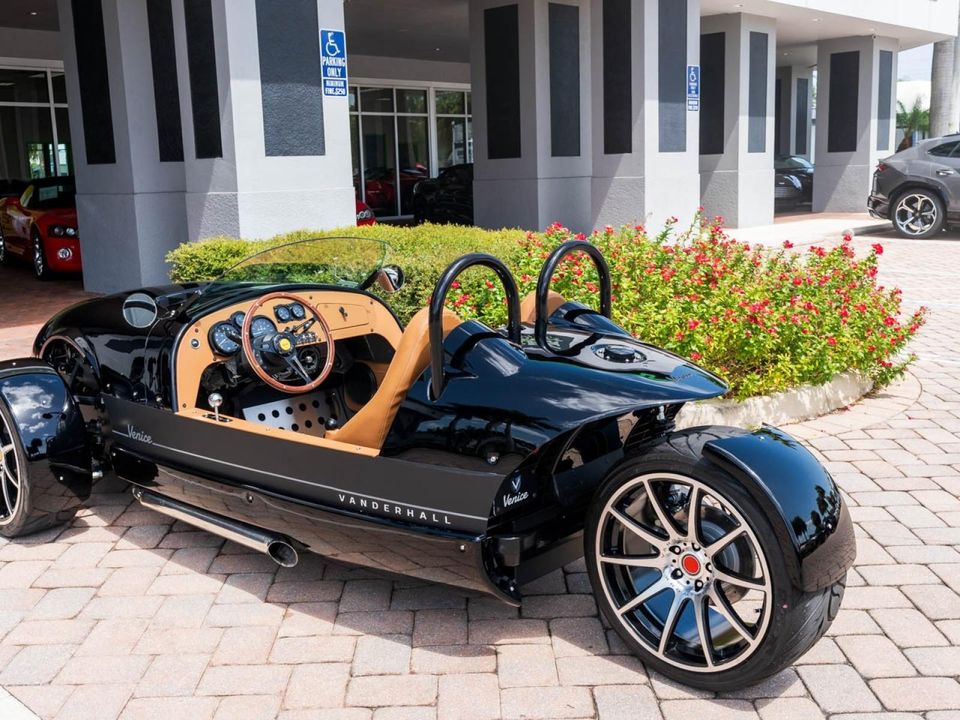2022 Vanderhall Venice