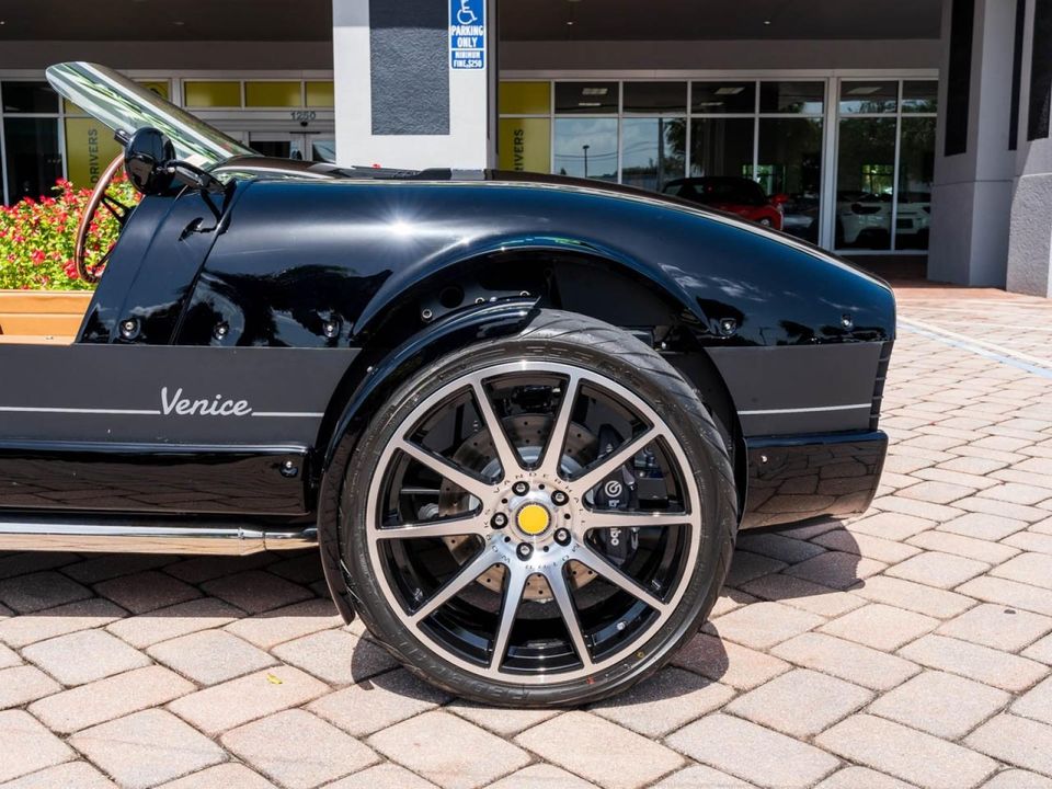 2022 Vanderhall Venice
