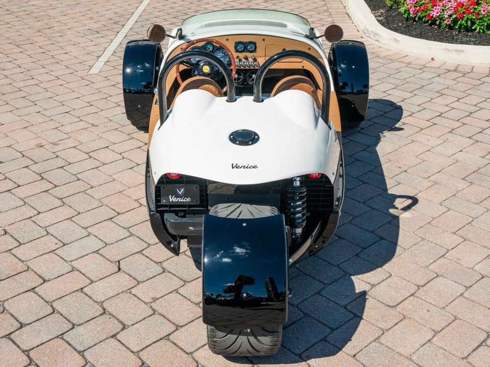 2022 Vanderhall Venice
