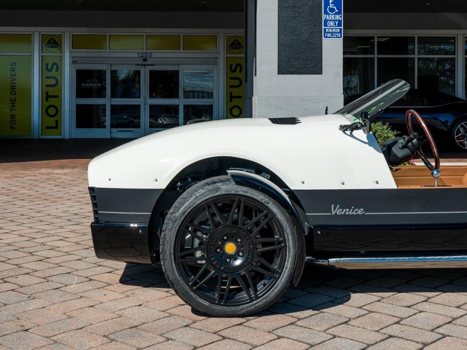 2022 Vanderhall Venice