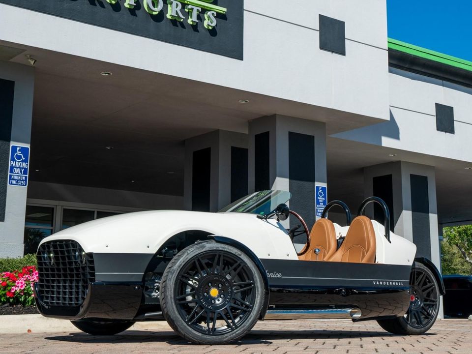 2022 Vanderhall Venice
