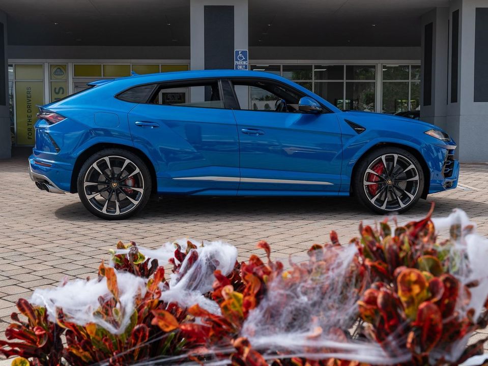2020 Lamborghini Urus