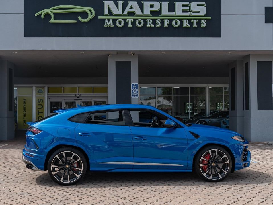 2020 Lamborghini Urus