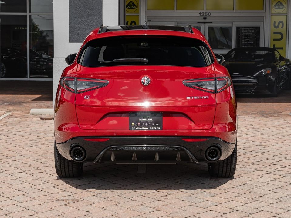 2024 Alfa Romeo Stelvio