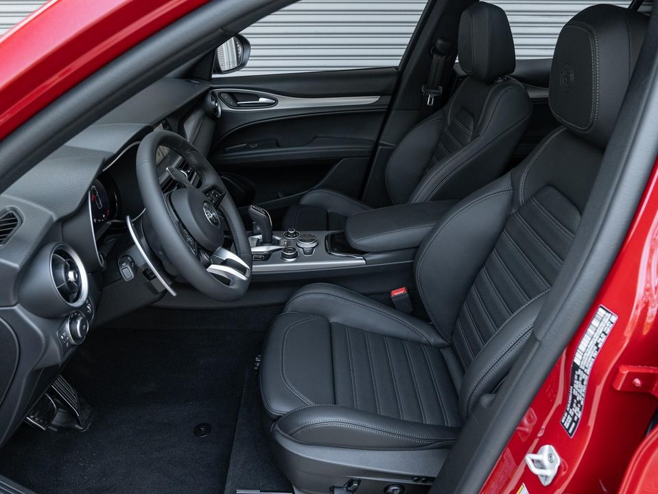2024 Alfa Romeo Stelvio