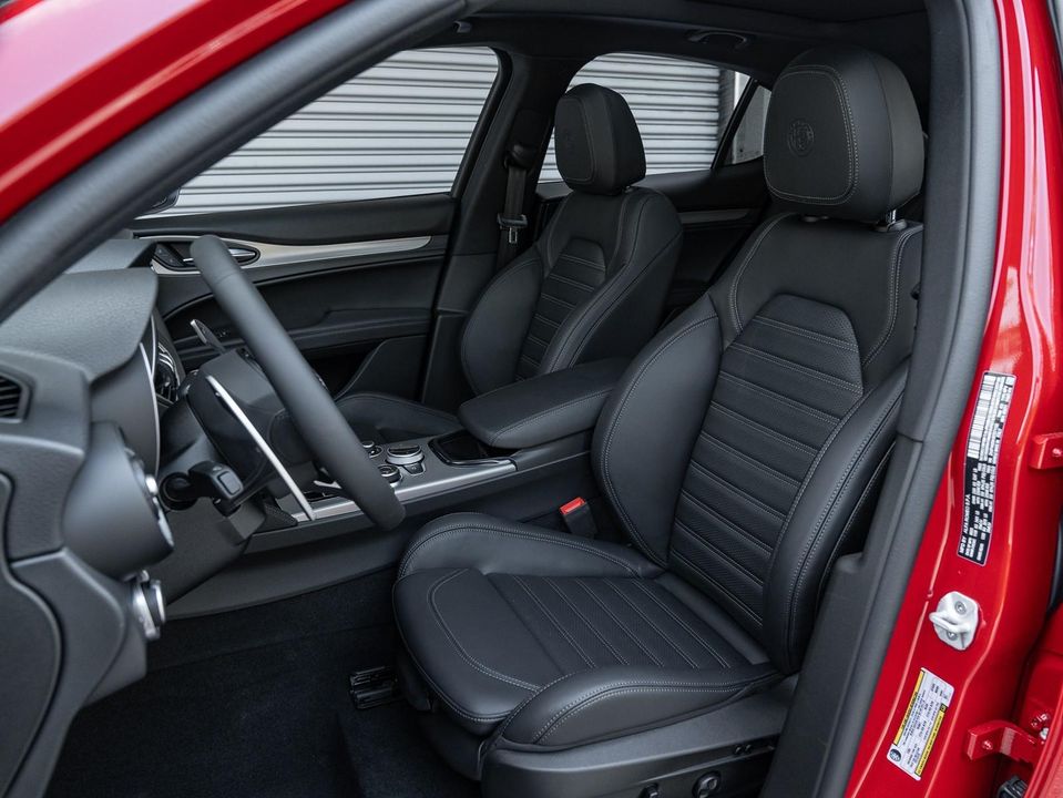 2024 Alfa Romeo Stelvio