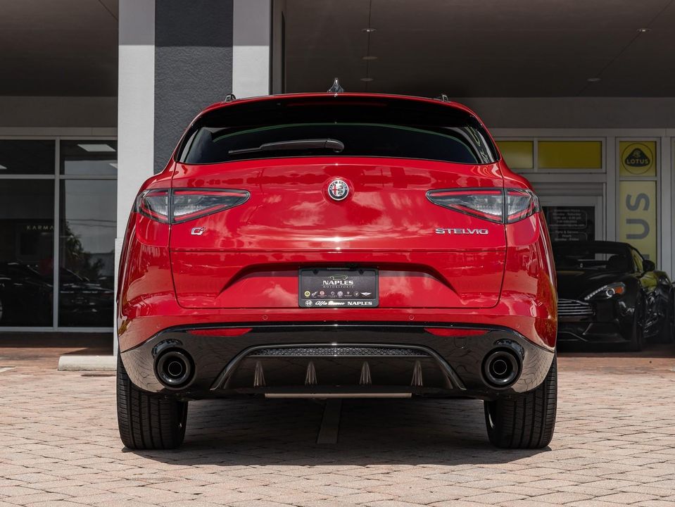 2024 Alfa Romeo Stelvio