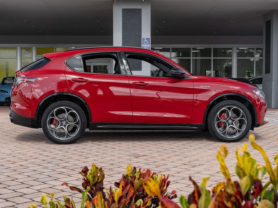 2024 Alfa Romeo Stelvio