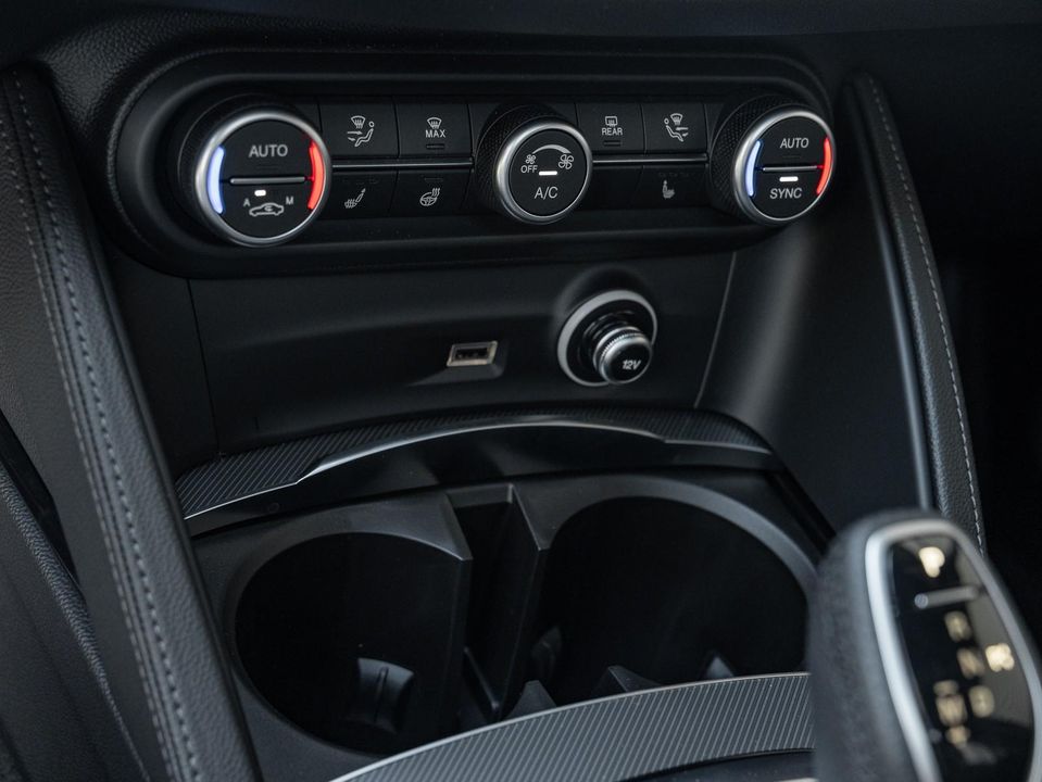 2024 Alfa Romeo Stelvio