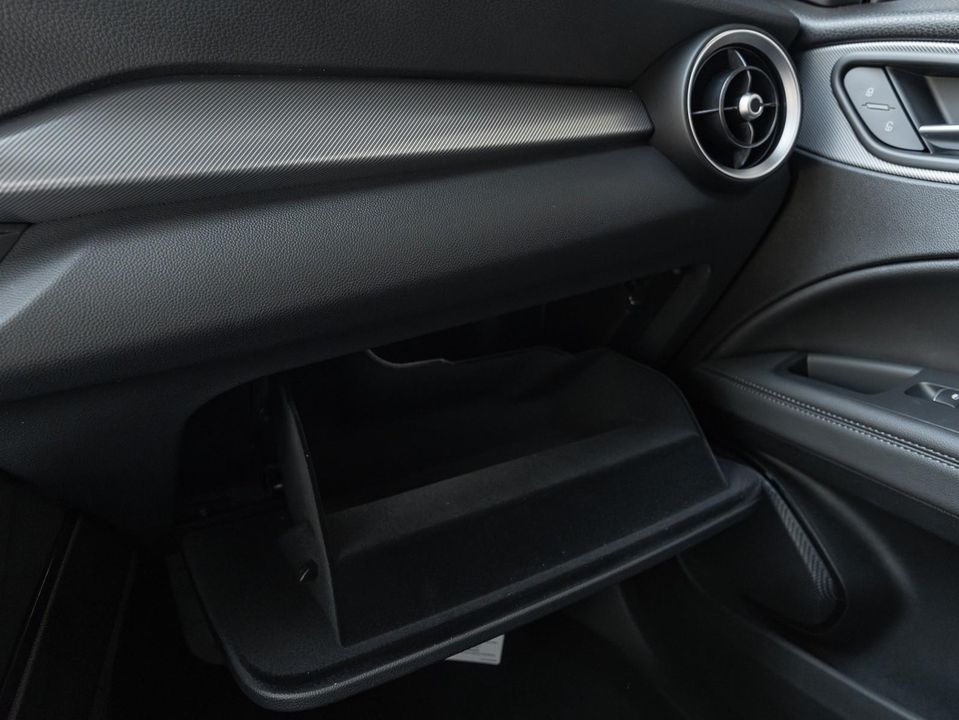 2024 Alfa Romeo Stelvio