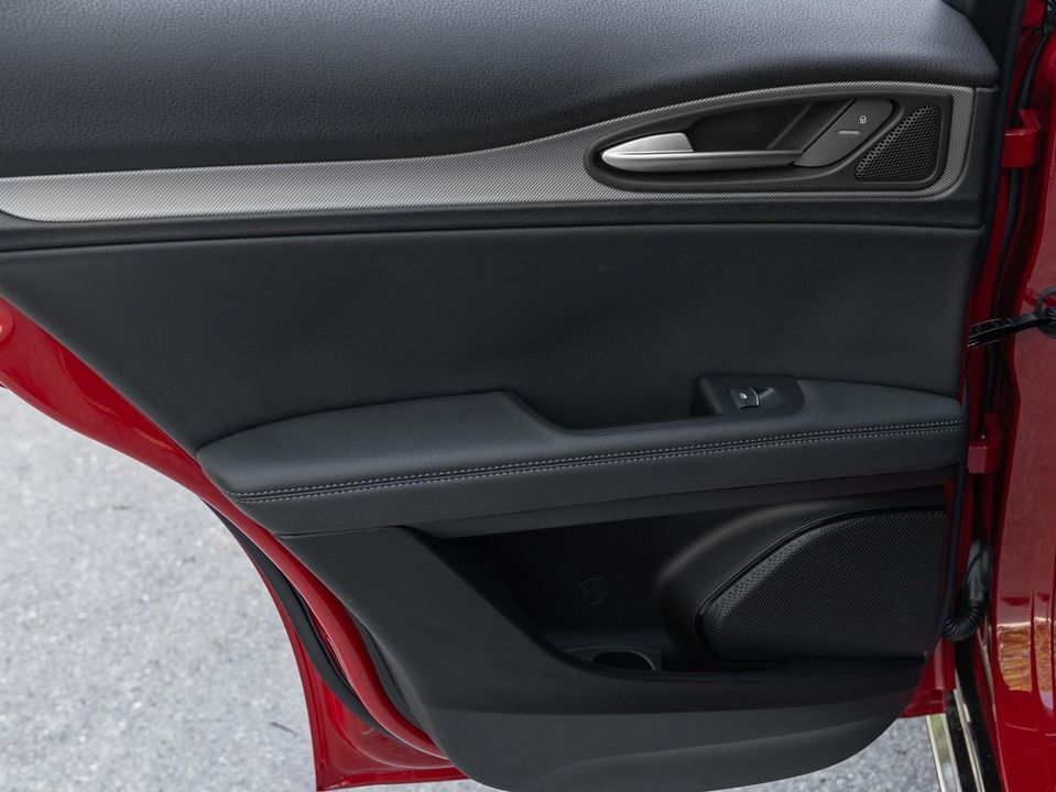 2024 Alfa Romeo Stelvio