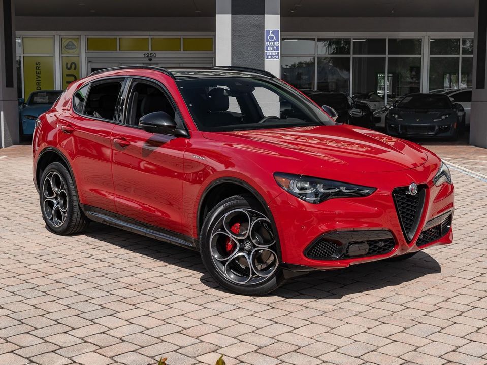 2024 Alfa Romeo Stelvio