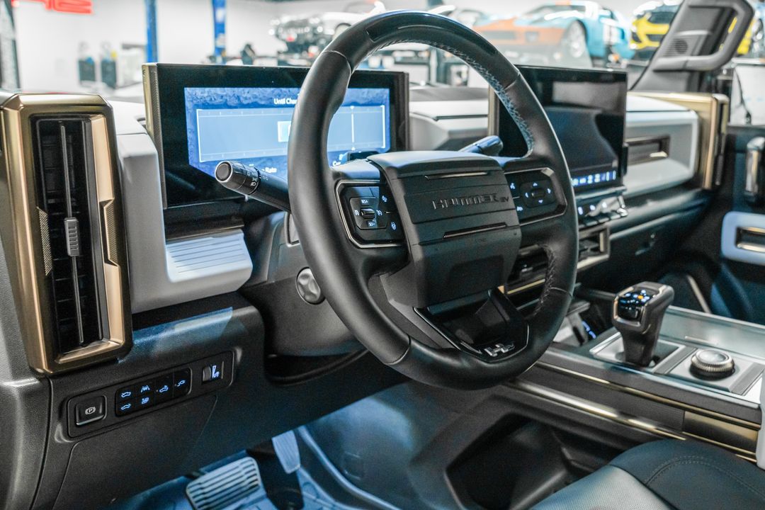 2024 GMC HUMMER