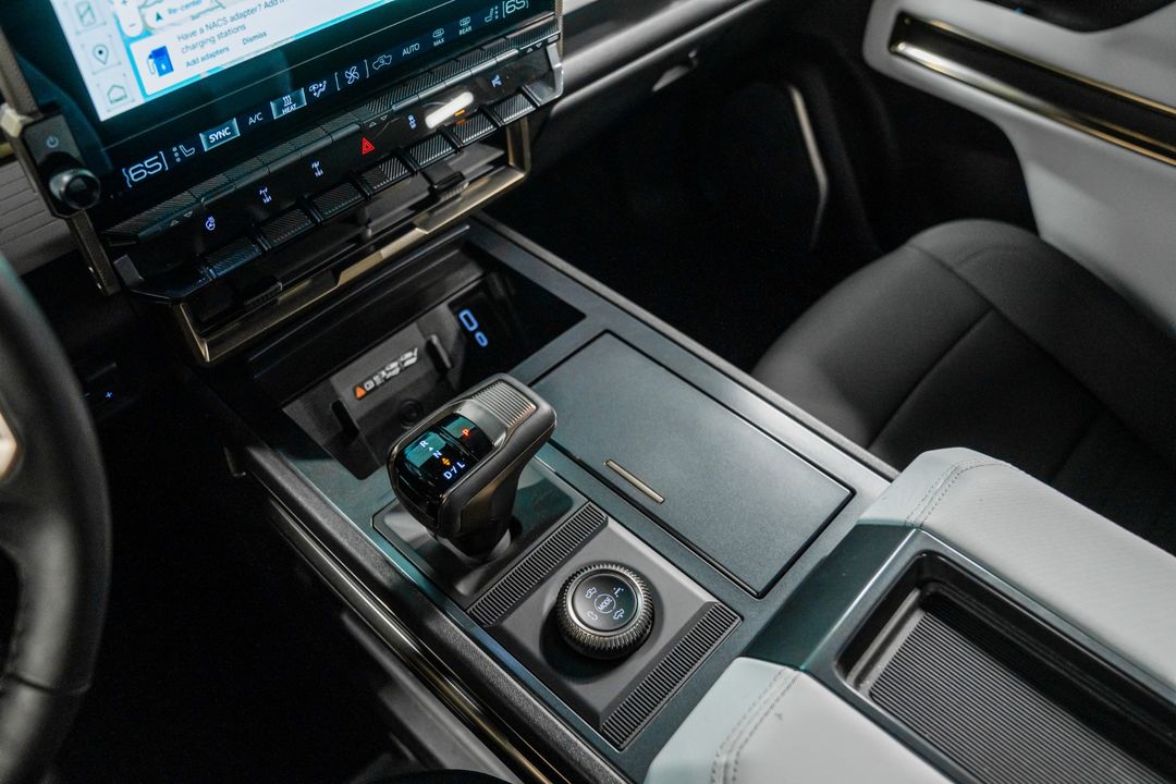 2024 GMC HUMMER
