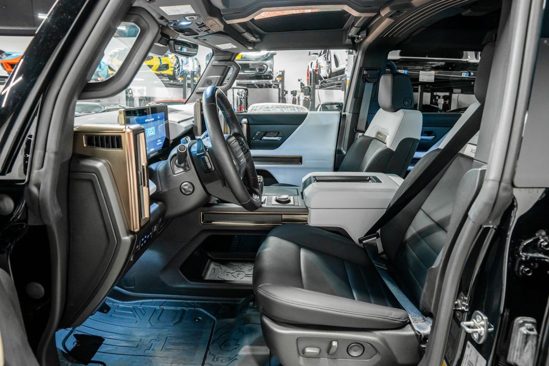 2024 GMC HUMMER