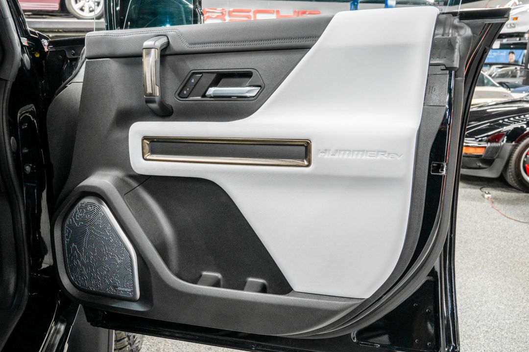 2024 GMC HUMMER