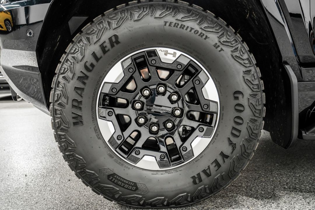 2024 GMC HUMMER