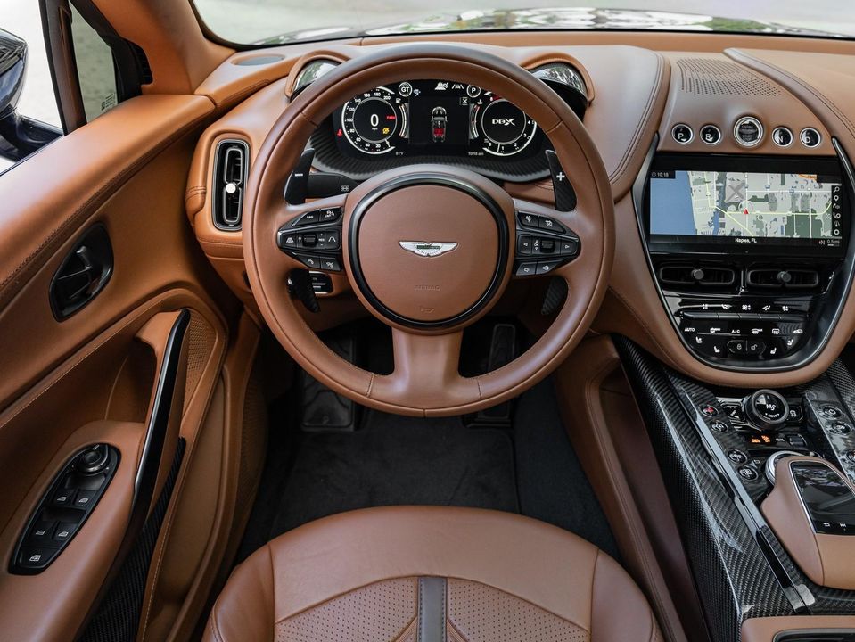 2023 Aston Martin DBX