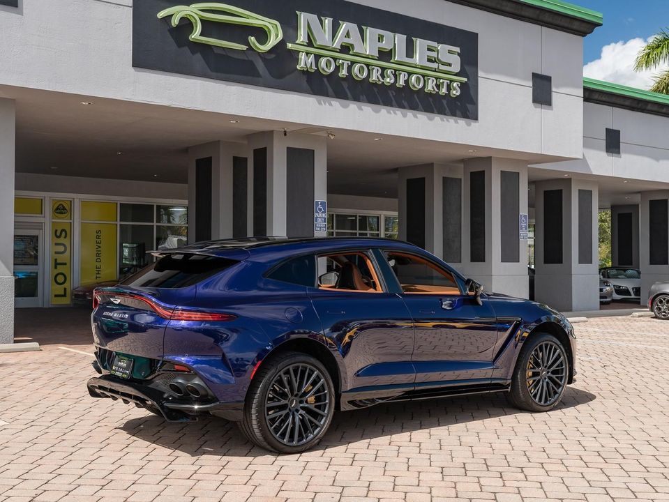 2023 Aston Martin DBX