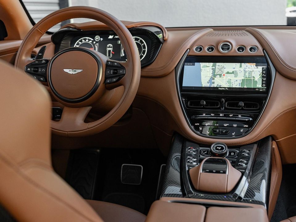 2023 Aston Martin DBX