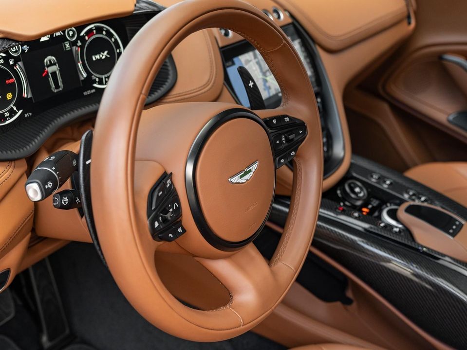 2023 Aston Martin DBX