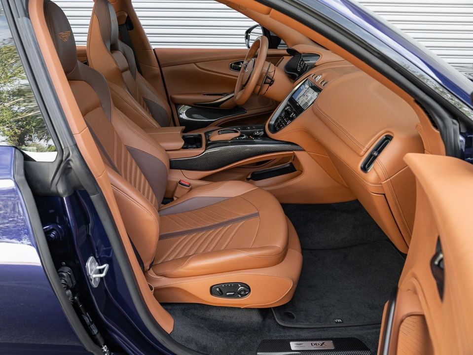 2023 Aston Martin DBX