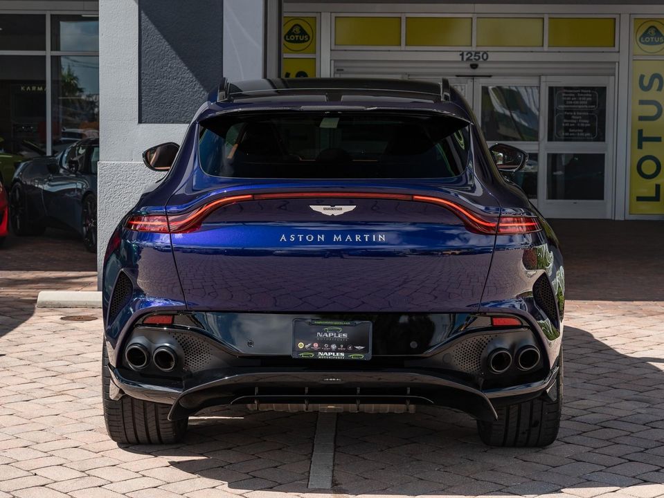 2023 Aston Martin DBX