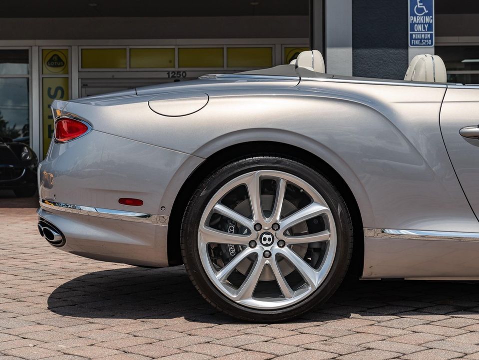 2022 Bentley Continental