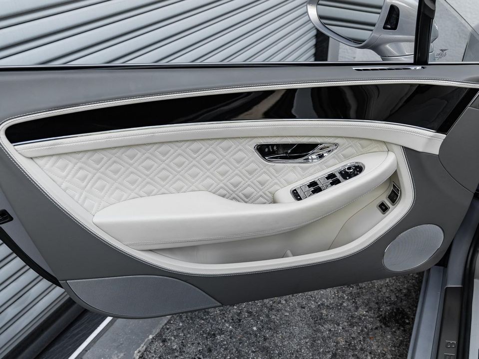 2022 Bentley Continental
