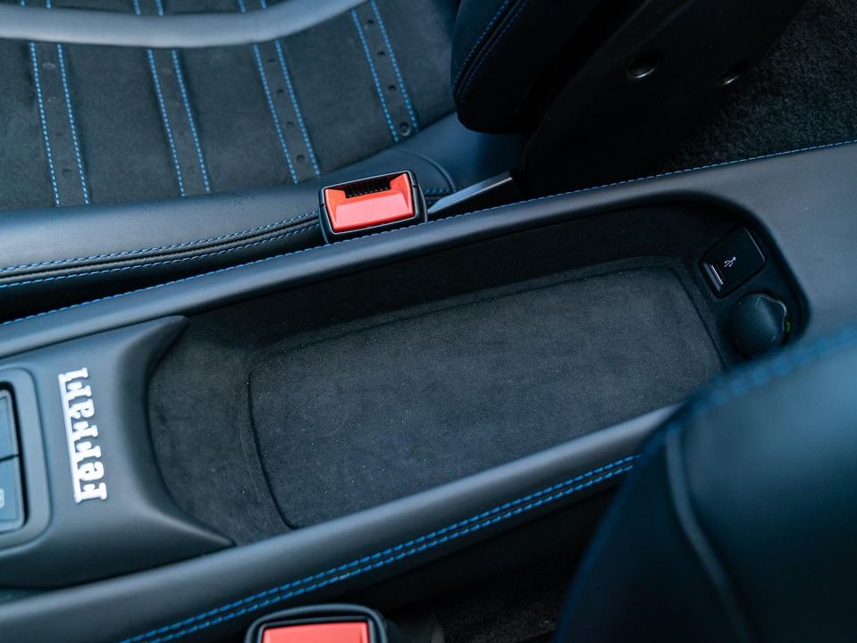 2021 Ferrari F8 Spider