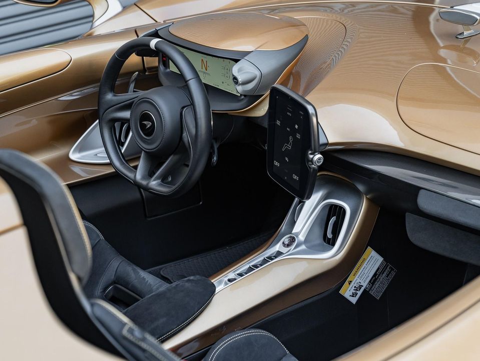 2021 McLaren Elva