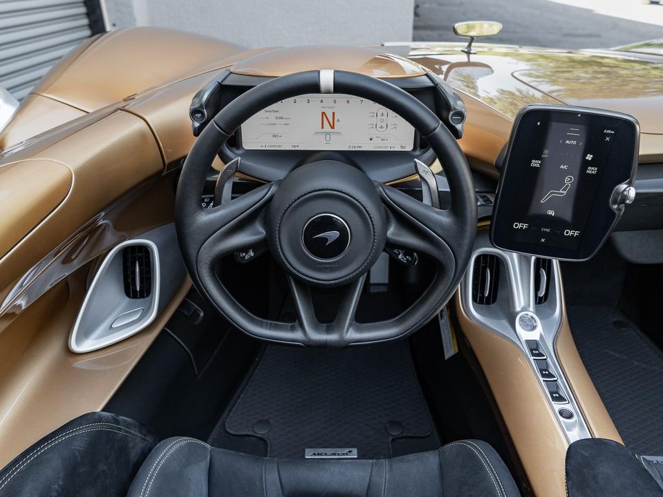2021 McLaren Elva