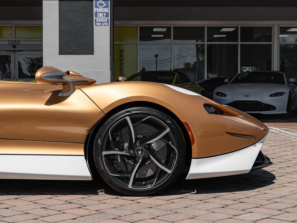2021 McLaren Elva